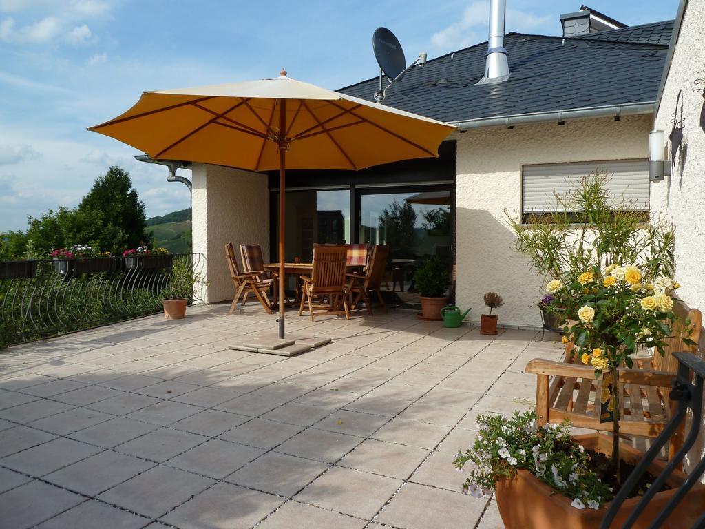 Gaestehaus Spross Veldenz Bagian luar foto