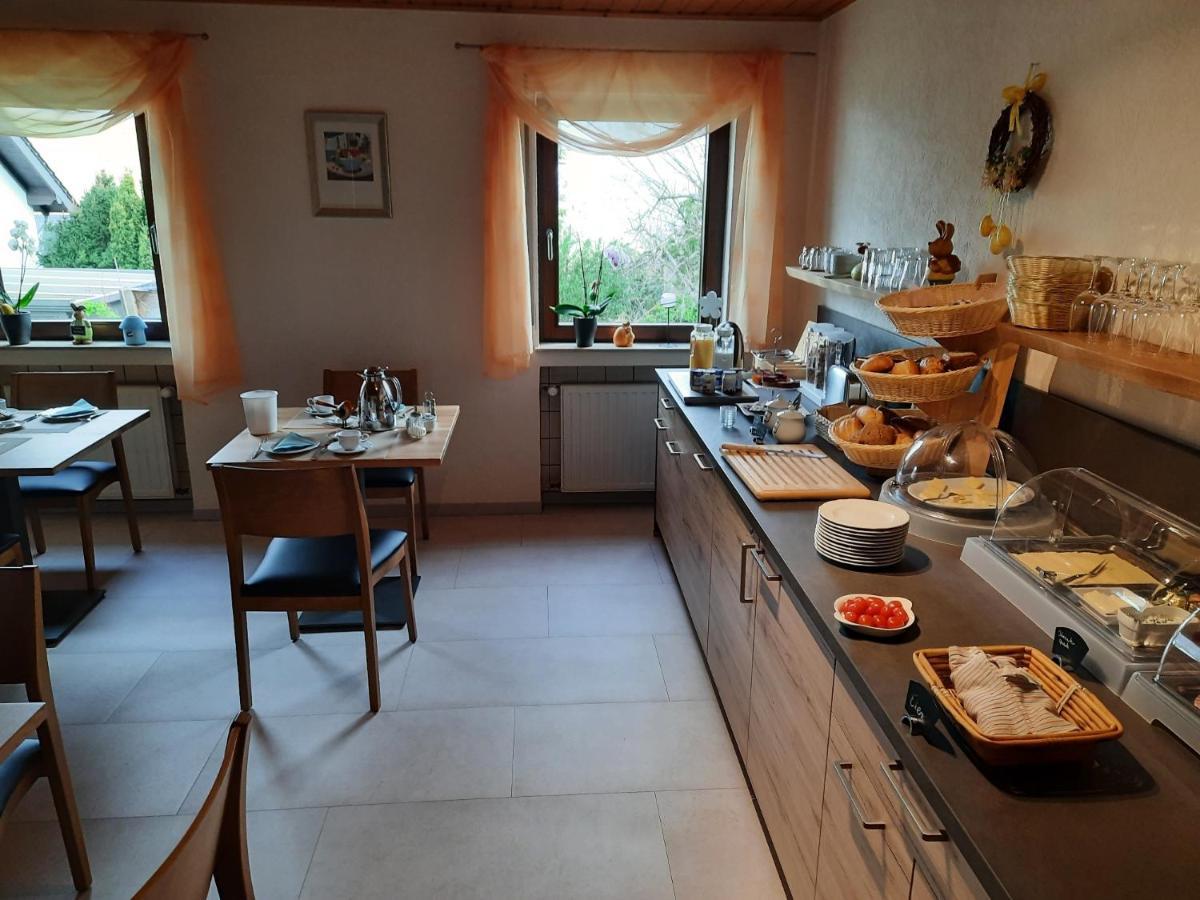 Gaestehaus Spross Veldenz Bagian luar foto