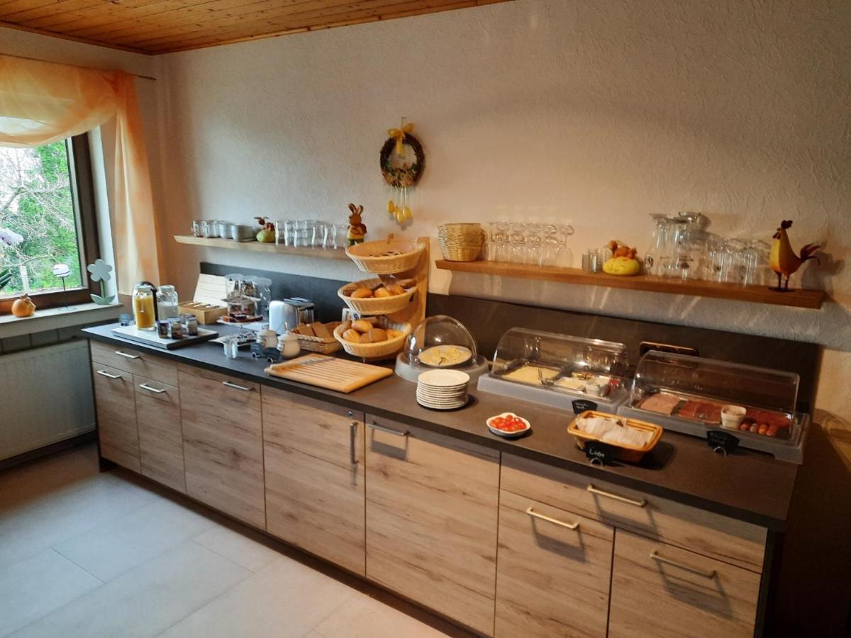 Gaestehaus Spross Veldenz Bagian luar foto